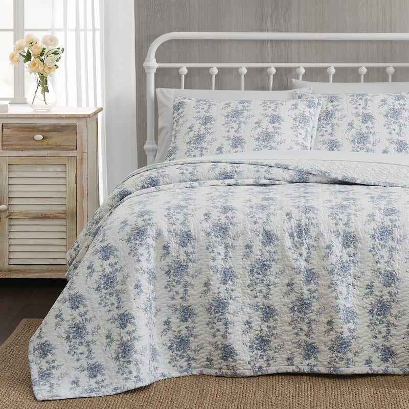 The Farmhouse by Rachel Ashwell British Rose Quilt Set