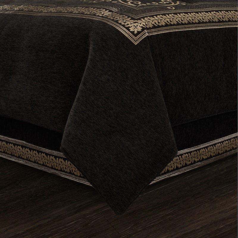 J. Queen New York Laurenza Black Comforter Set