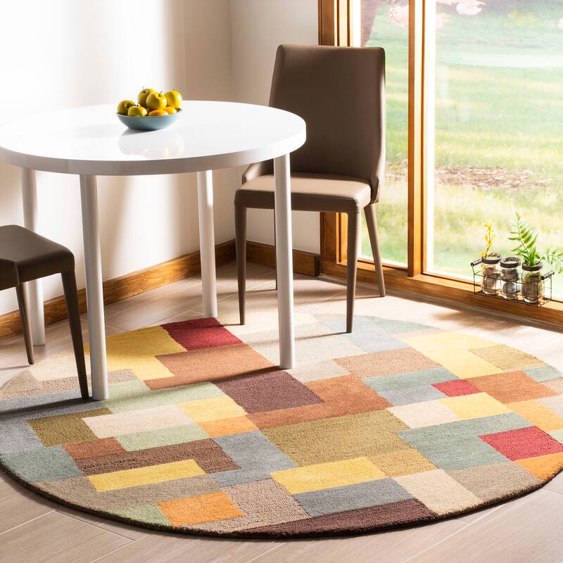 SAFAVIEH Handmade Soho Ariane N.Z. Wool Rug - 8' Round - Multi