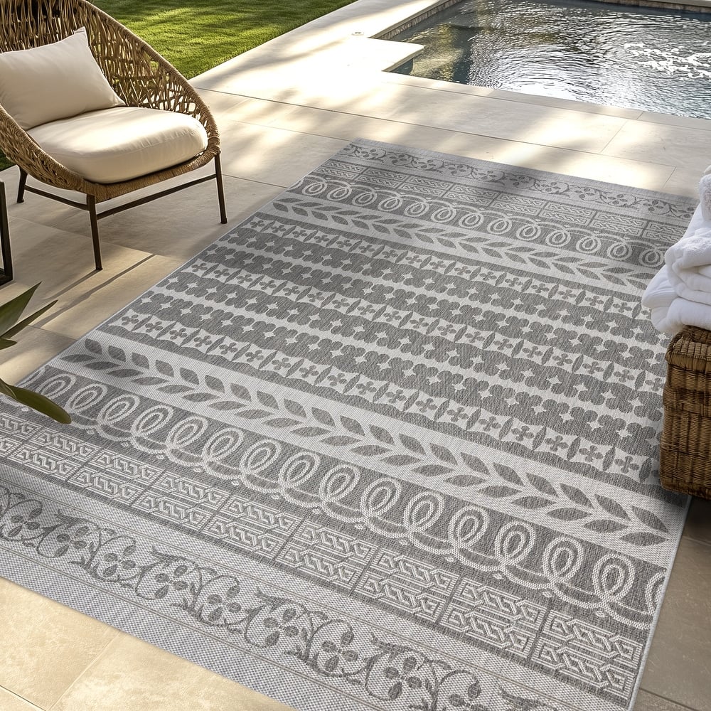 Gertmenian Solterra Bohemian Moroccan Global Weather Resistant Polypropylene Flatweave Indoor/ Outdoor Area Rug Collection