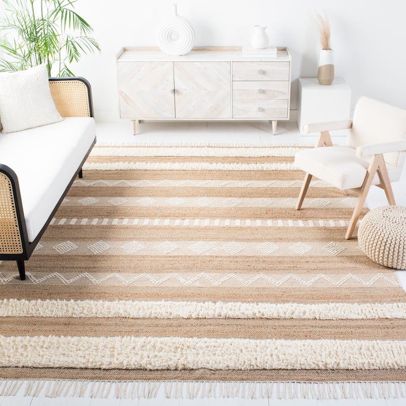 SAFAVIEH Handmade Natura Callie Jute Fringe Rug - 6' Square - Natural/Ivory