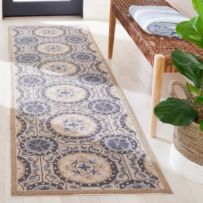 SAFAVIEH Handmade Four Seasons Caspian Floral Rug - 2'6" x 4' - Cement/Blue