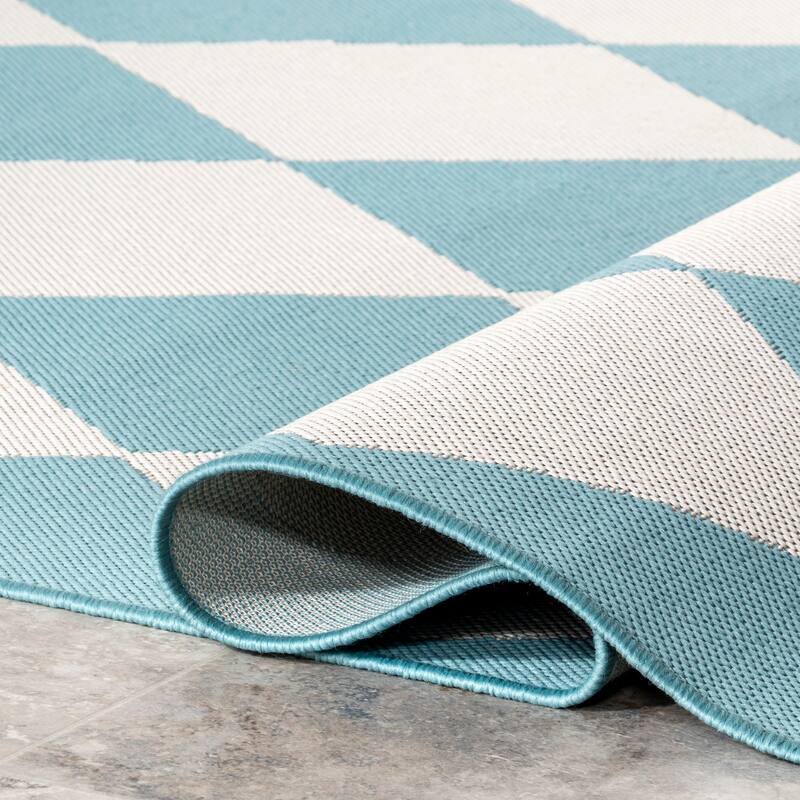 Nuloom Sabina Diamond Trellis Indoor/Outdoor Area Rug