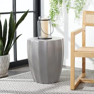 SAFAVIEH Nhuong Concrete Indoor/ Outdoor Accent Table - 15.3" x 15.3" x 17.7" - 15Wx15Dx18H