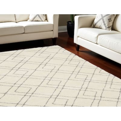Hepor Geometric Modern Stain Resistant Soft Area Rug By HomeRoots - 118' X '94' X '1.58