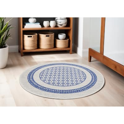 Fivec Power Loomed Distressed Geometric Modern Stain Resistant Area Rug By HomeRoots - 60' X '60' X '0.39