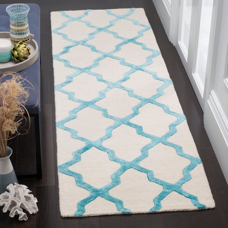 SAFAVIEH Handmade Cambridge Zavastiea Modern Wool Rug