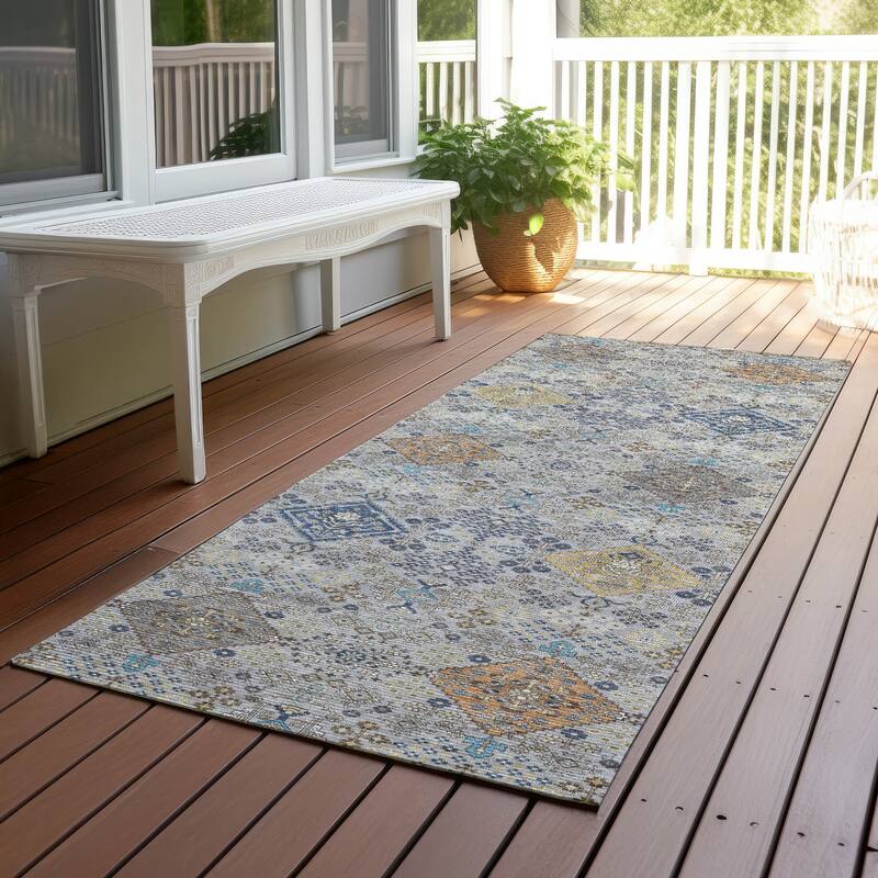 Machine Washable Indoor/ Outdoor Boho Panel Chantille Rug - Silver - 2'3" x 7'6"