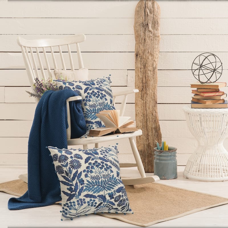 HomeRoots 20" X 20" Navy And Off-White 100% Cotton Floral Zippered Pillow