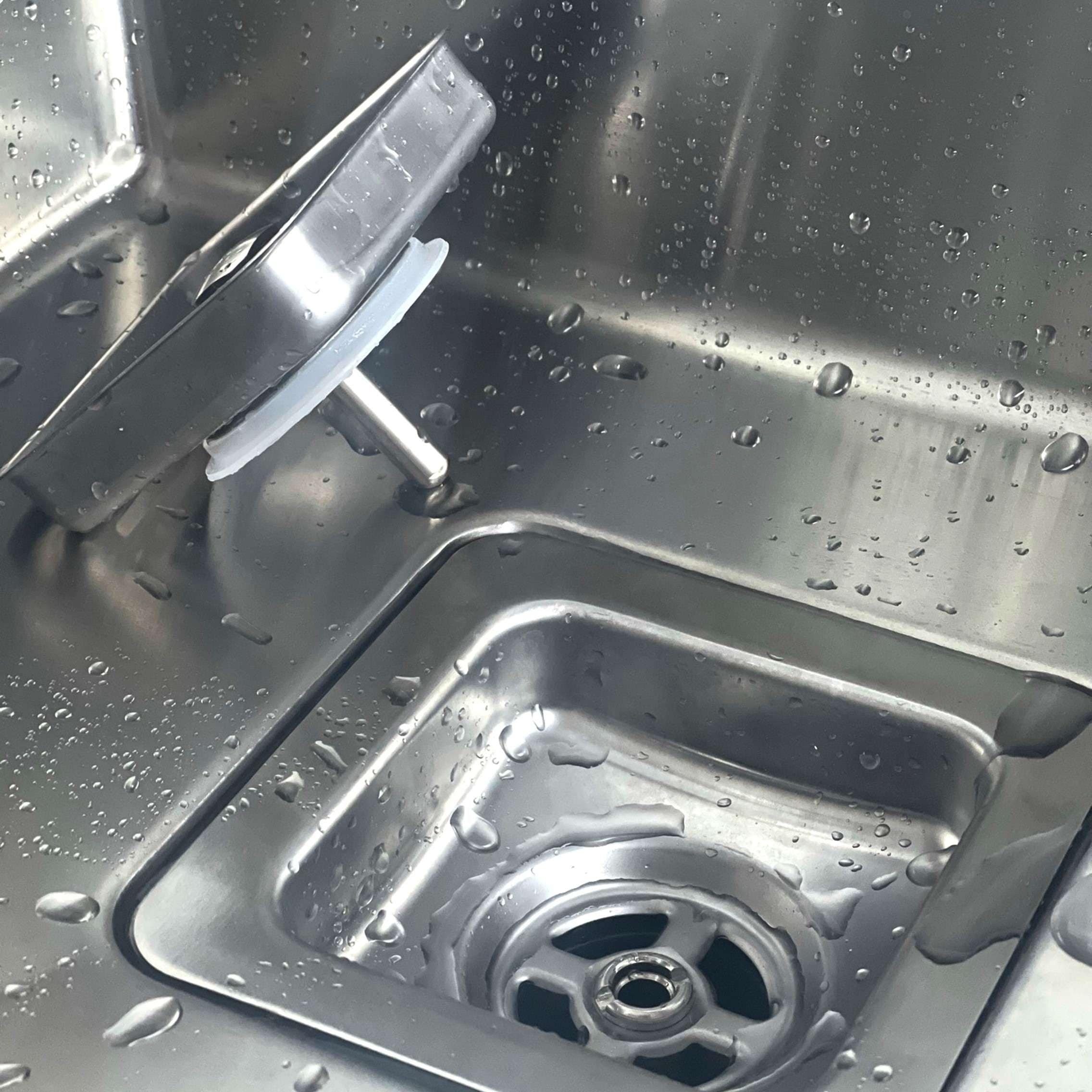 https://ak1.ostkcdn.com/images/products/is/images/direct/52e760aff6bc2c88a40f5d78b1f013519ec48aba/AZUNI-3.5%22-Square-Stainless-Steel-Sink-Strainer.jpg