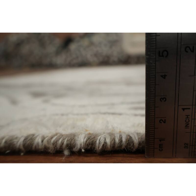 Hand Knotted Oriental 100% Wool Carpet Modern Damask Beige & Ivories Contemporary Area Rug - 8' 0'' X 5' 0''