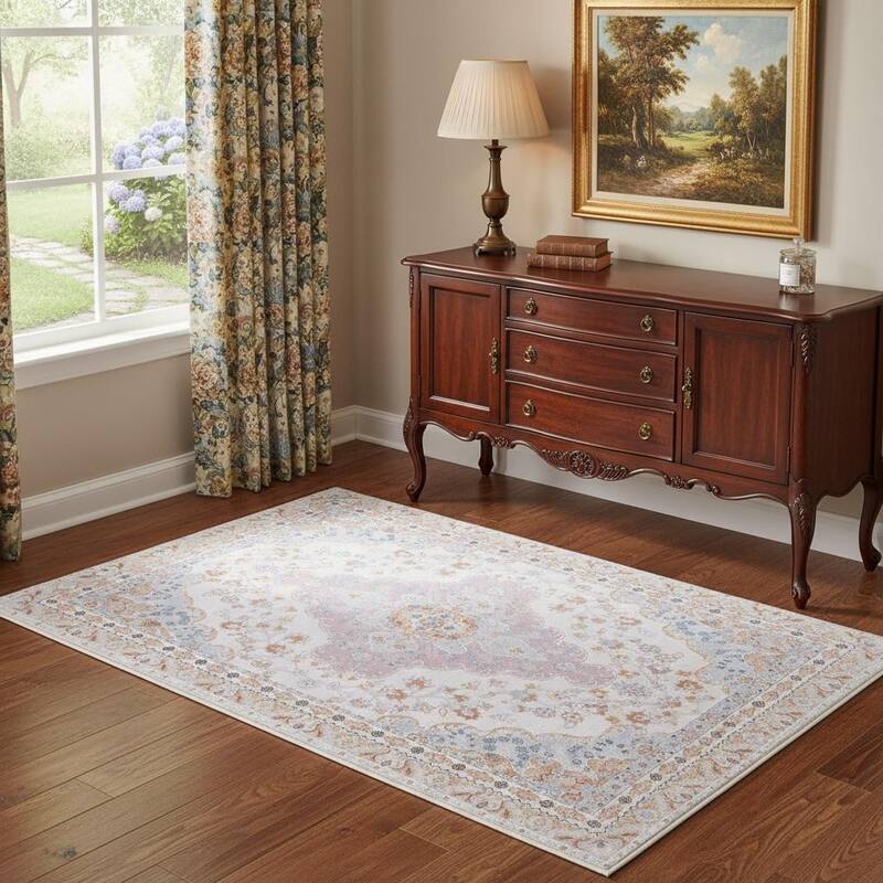 HomeRoots Medallion Traditional Rectangle Area Rug - 4' X 6' - 4' X 6'