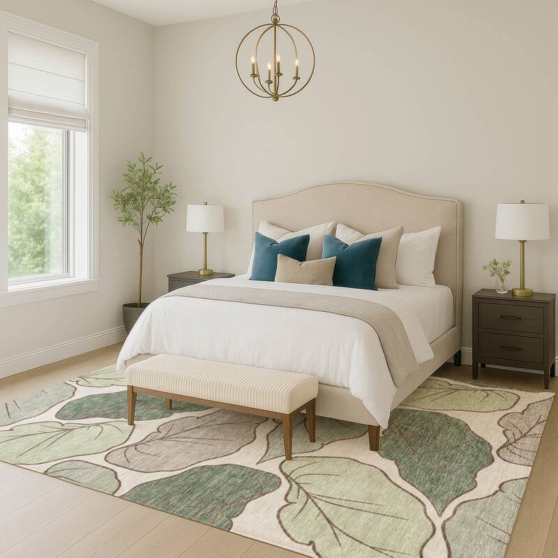 Machine Washable Indoor/ Outdoor Contemporary Floral Chantille Rug