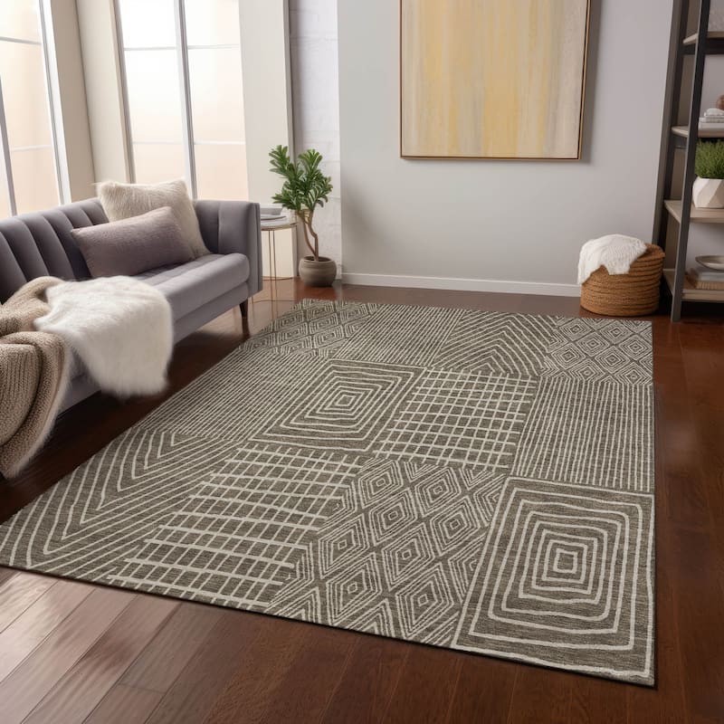 Machine Washable Indoor/ Outdoor Geo Patchwork Chantille Rug - Brown - 10' x 14'