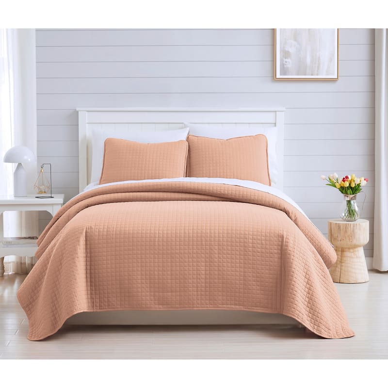 Oversized Solid 3-piece Quilt Set by Southshore Fine Linens - Blush - King - Cal King