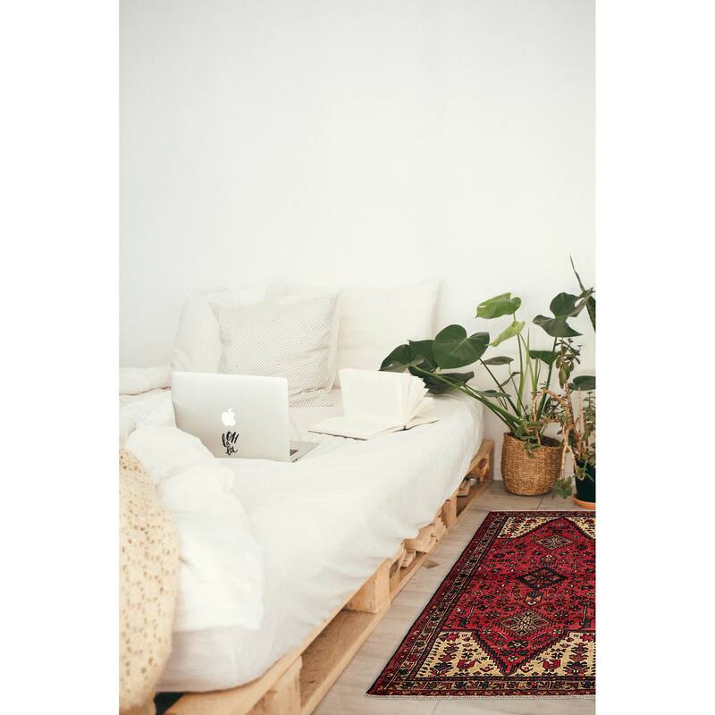 ECARPETGALLERY Hand-knotted Andelz Red Wool Rug - 3'3 x 6'0