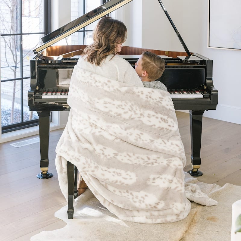 Minky Designs Luxurious Posh Faux Fur Minky Blankets
