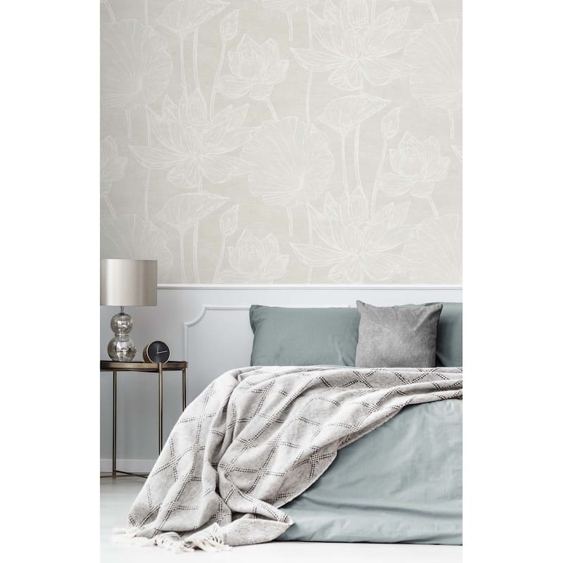 Seabrook Designs Water Lilies Nonwoven Unpasted Wallpaper