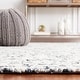 preview thumbnail 45 of 102, SAFAVIEH Handmade Abstract Isaltina Modern Wool Rug