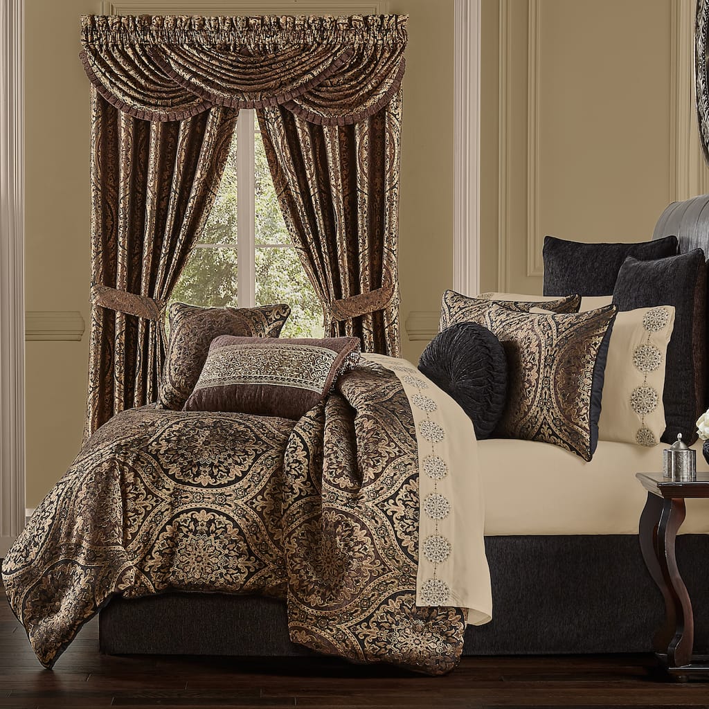 J. Queen New York Jordan Comforter Set
