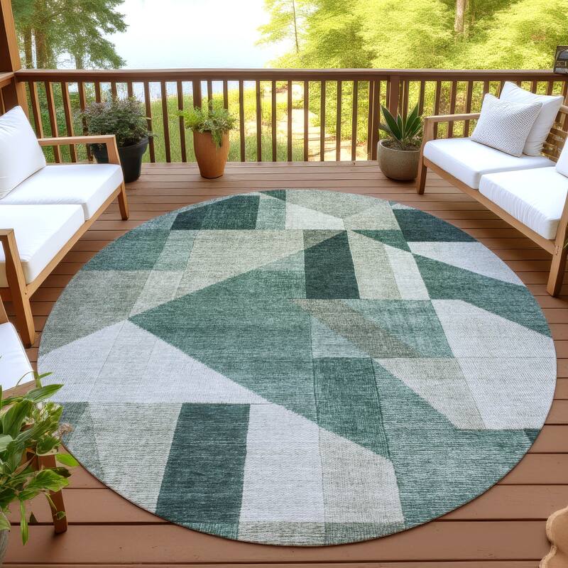 Machine Washable Indoor/ Outdoor Modern Geo Chantille Rug - Basil - 8' x 8'