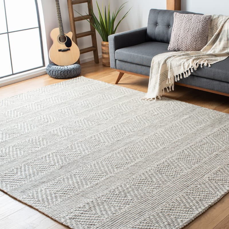 SAFAVIEH Marbella Berra Wool Rug - 10' x 14' - Beige/Light Grey