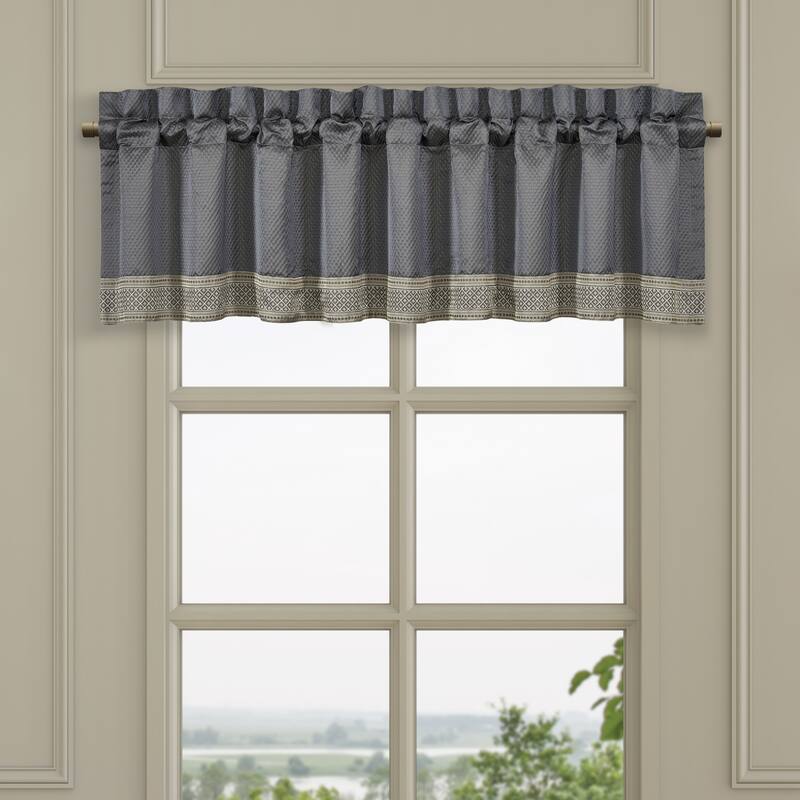 J. Queen New York Excelsior Window Straight Valance