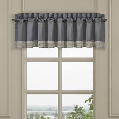 J. Queen New York Excelsior Window Straight Valance