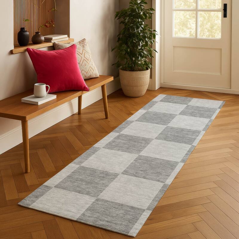 Machine Washable Indoor/ Outdoor Modern Checker Chantille Rug