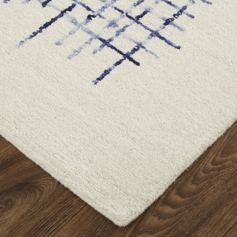 Sixu Hand Tufted Stain Resistant Soft Durable Area Rug By HomeRoots - 8' x 10'