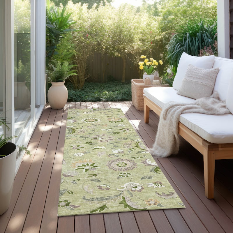 Machine Washable Indoor/ Outdoor Traditional Chantille Rug - Aloe - 2'3" x 7'6"