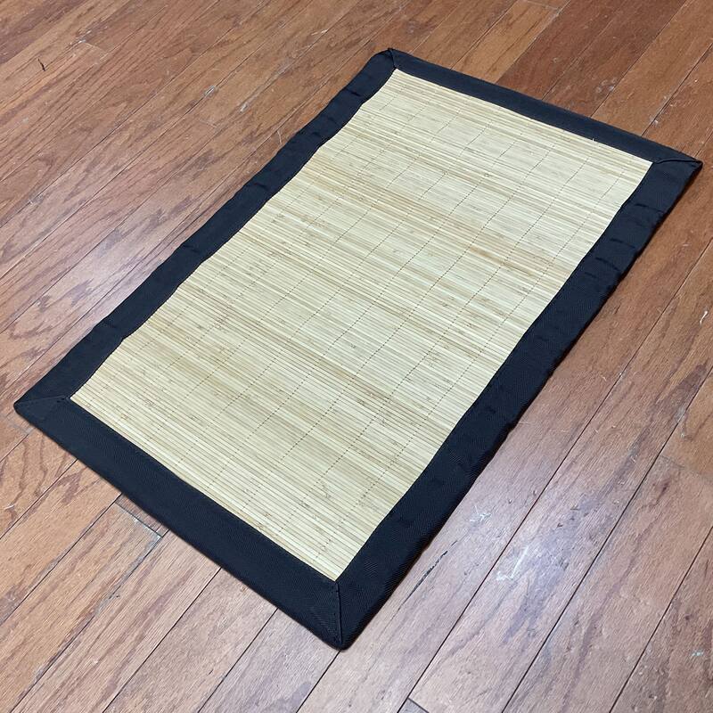 HERAT ORIENTAL Handmade Natural Rayon Bamboo Rug - 1'8 x 2'8