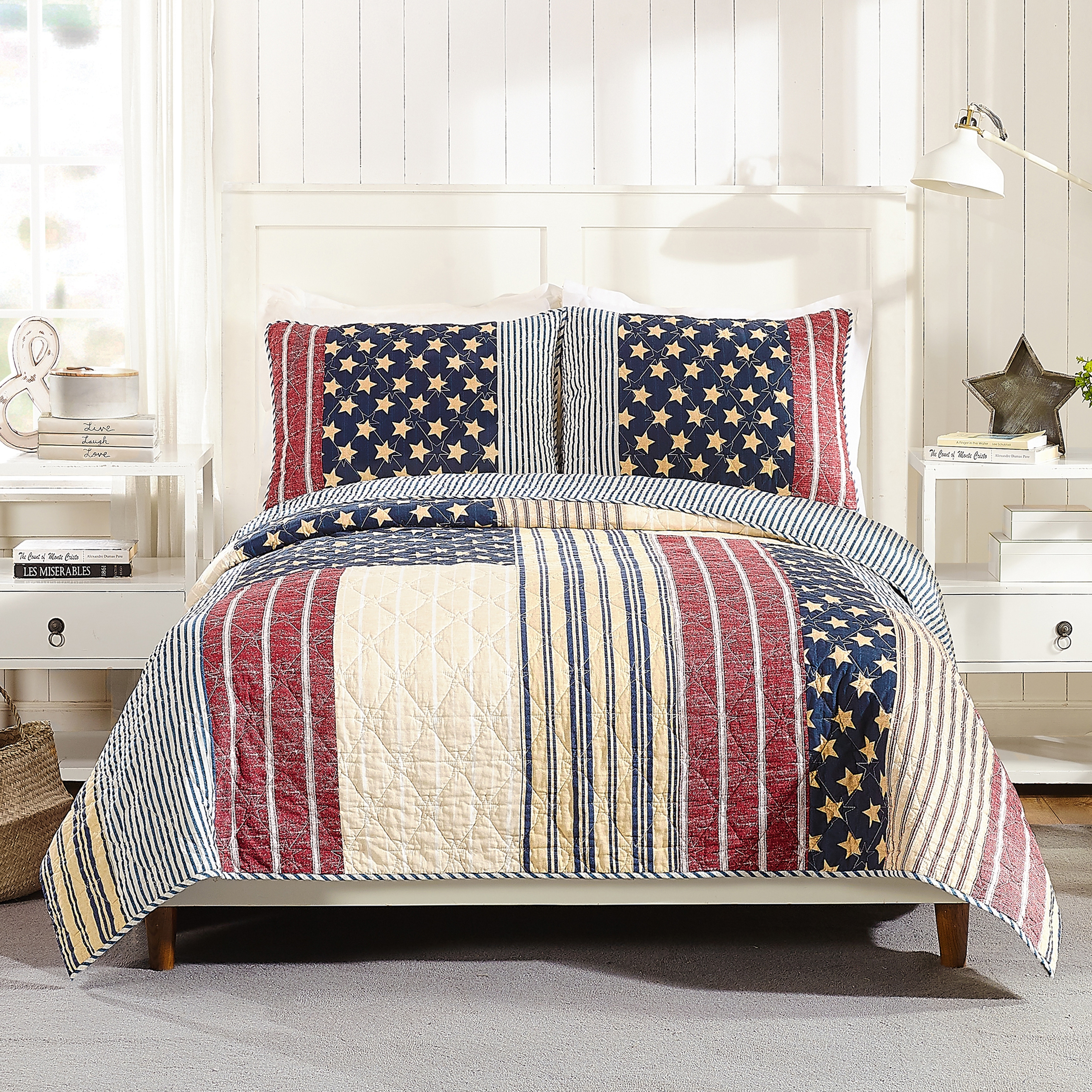 Modern Heirloom Americana Cotton Reversible Quilt Set