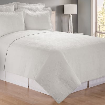 Jacqueline Matelasse Quilt (Quilt or Sham Separate)