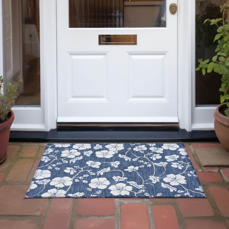 Machine Washable Indoor/ Outdoor Calm Floral Chantille Rug