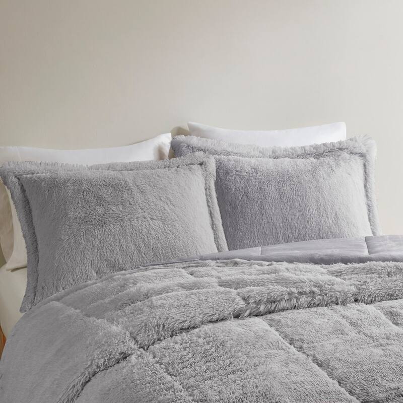 Intelligent Design Ella Ombre Shaggy Long Fur Comforter Mini Set