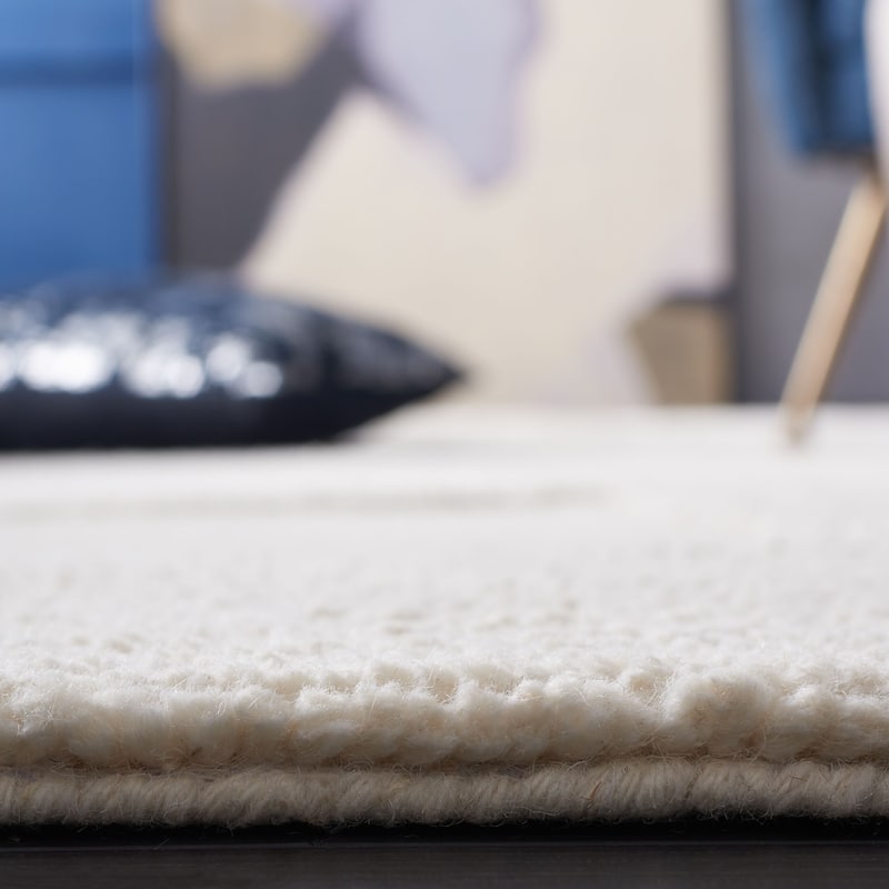 SAFAVIEH Handmade Manhattan Marijka Modern Wool Rug