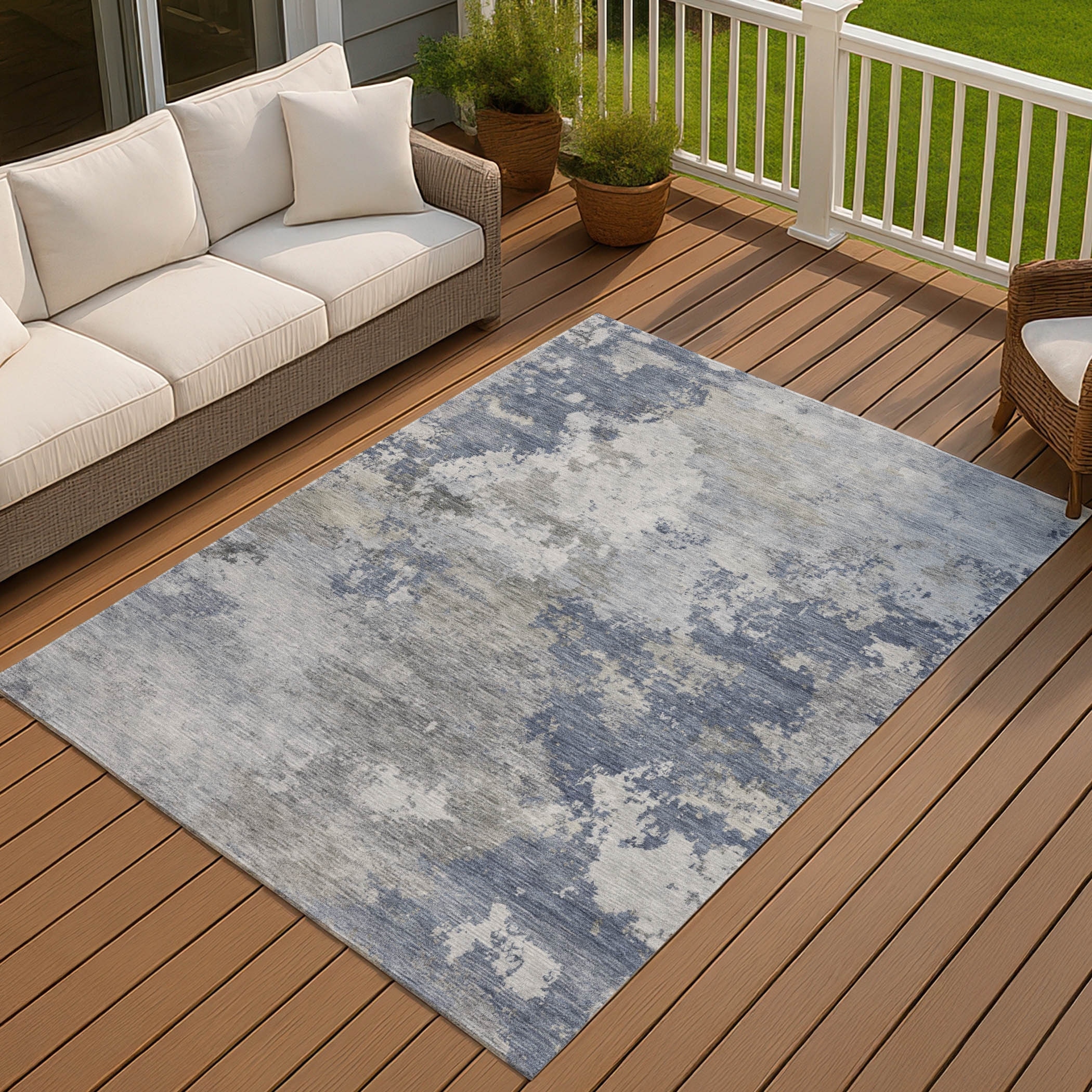 Machine Washable Indoor/ Outdoor Modern Contemporary Chantille Rug