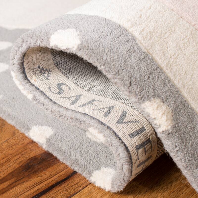 SAFAVIEH Handmade Kids Kadijah Wool Rug