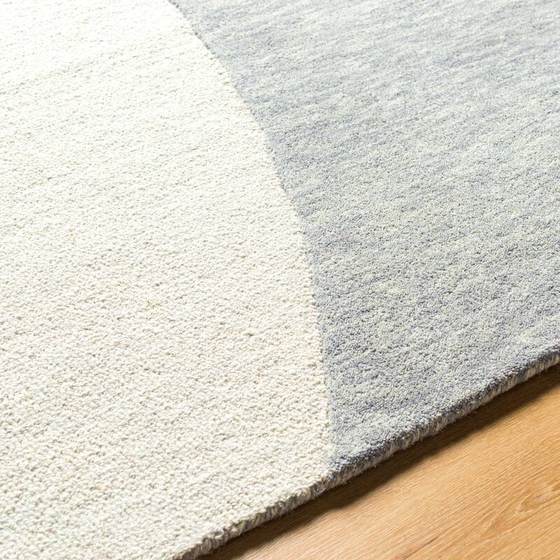 Livabliss Casual Isabel Geometric Area Rug