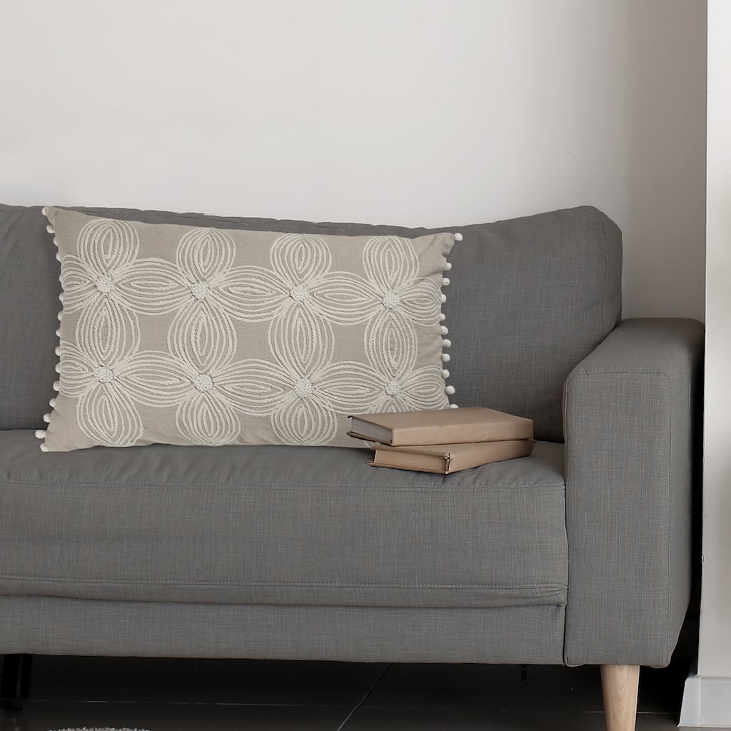 Sevita Handmade Beige/Ivory Floral Cotton Throw Pillow, 16" x 24"