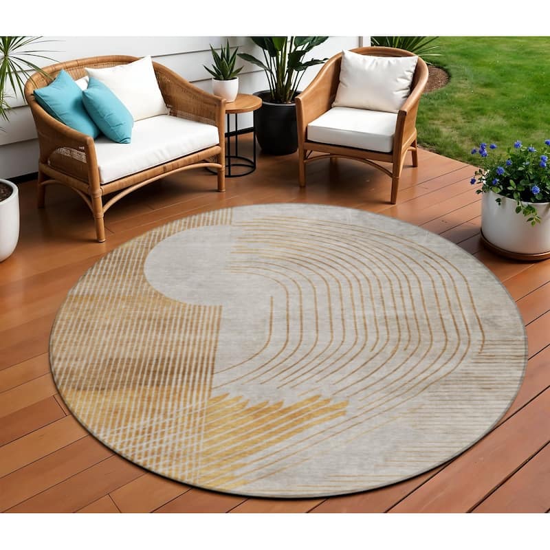 HomeRoots Geometric Transitional Rectangle Outdoor Rug - 8' Round