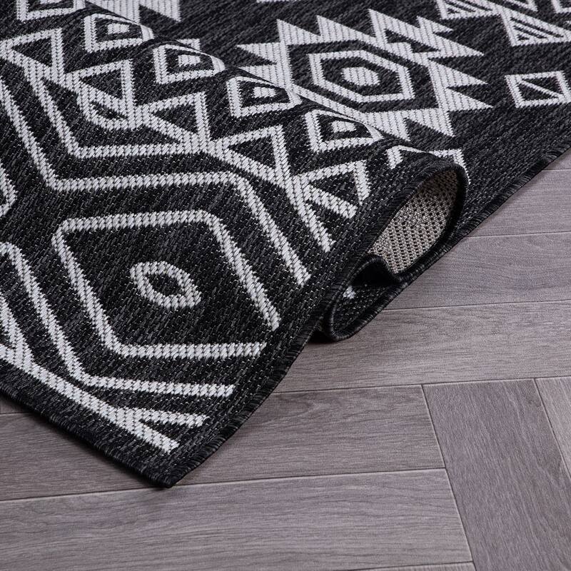 World Rug Gallery Distressed Geometric Bohemian Textured Flat Weave Indoor/Outdoor Area Rug