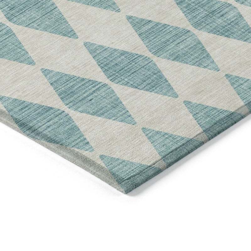 HomeRoots Geometric Transitional Rectangle Outdoor Rug