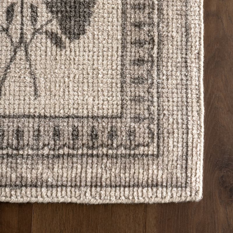 Padma Lakshmi Floris Hand-Tufted Floral Wool-Blend Rug