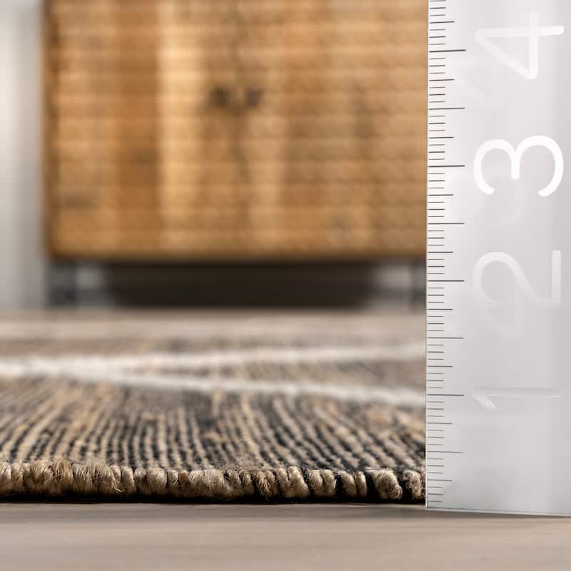 Mustang Handwoven Jute Area Rug