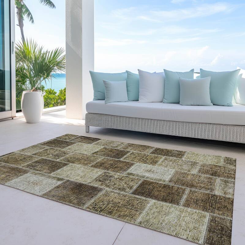 Machine Washable Indoor/ Outdoor Chantille Traditional Patchwork Rug - Brown - 9' x 12'