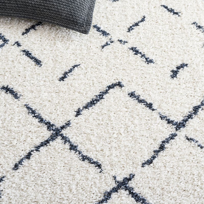 SAFAVIEH Arizona Shag Ghinwa 1.2-inch Thick Rug