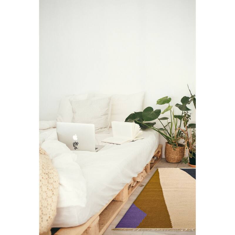 ECARPETGALLERY Flat-Weave Ankara FW Cream Wool Kilim - 3'11 x 5'10