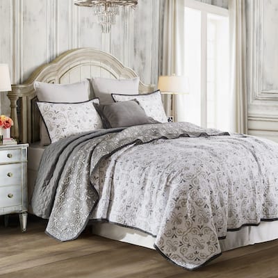 HiEnd Accents Fleur De Lis Reversible Quilt Set, 3PC